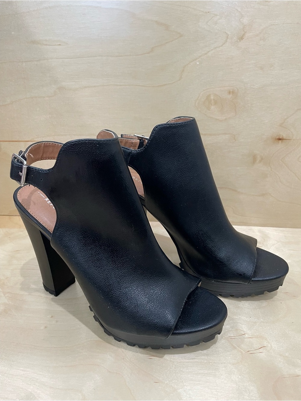Report Black Peep-Toe Block Heel Slingback Sandals